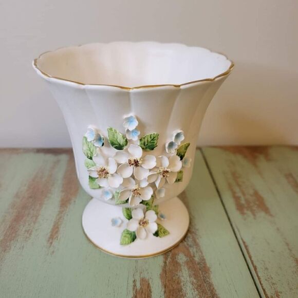 1950's Norcrest Dogwood or Cherry Blossom Flower Pedestal Vase - Picture 13 of 14